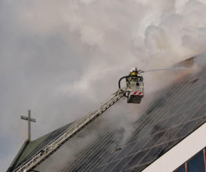 Pożar poddasza kościoła pw. Najświętszego Serca Pana Jezusa przy ul. Władysława Kunickiego w Lublinie