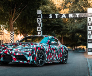 Toyota Supra w kamuflażu