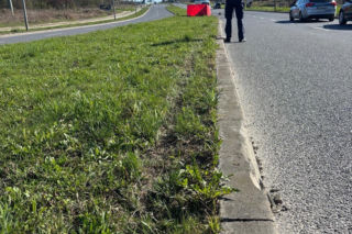 Młody motocyklista zginął po uderzeniu w znak. Koszmarny początek sezonu