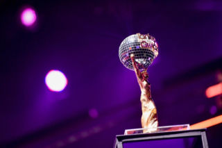 19. Dancing with the Stars. Taniec z Gwiazdami - odc. 1