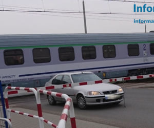 Sterkowiec. O krok od strasznej tragedii na przejeździe kolejowym!