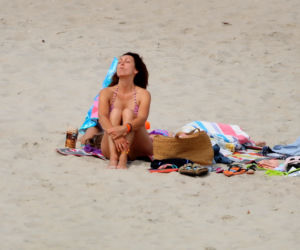 Anna Kalczyńska na plaży w Chałupach. Ależ Ona ma ciało! Jak bogini!  