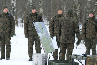M jak miłość odc. 1928. Mateusz (Rafał Kowalski), Tomek Kubicki (Chris Cugowski), Janek Winiar (Jakub Sirko)