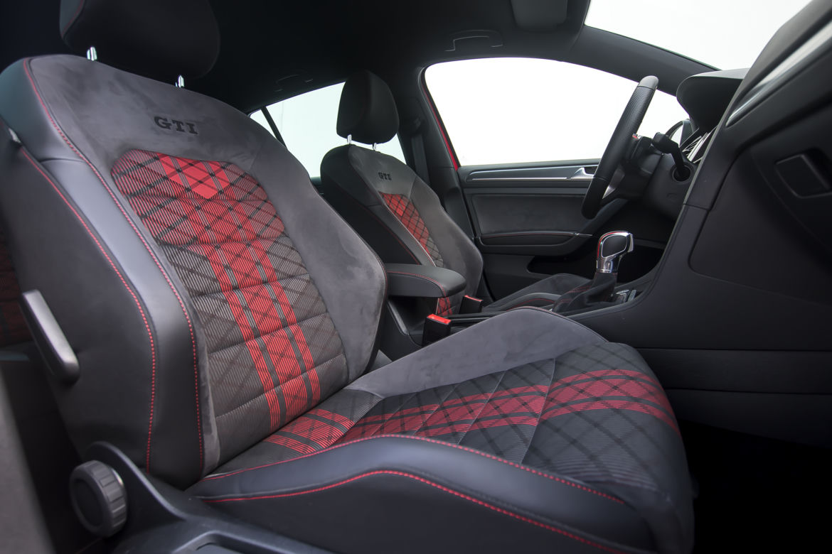 Volkswagen Golf GTI TCR 5D 2.0 TSI 290 KM DSG7