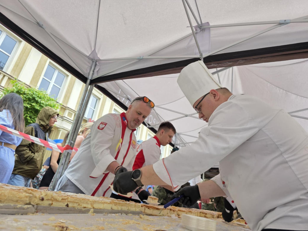 Rzeszów Najdłuższa Kremówka w Polsce