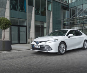 Toyota Camry 2.5 Hybrid 218 KM e-CVT Executive + VIP