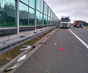 Mszana: Przerażający wypadek na A1. Niemowlę wypadło z dachującego auta