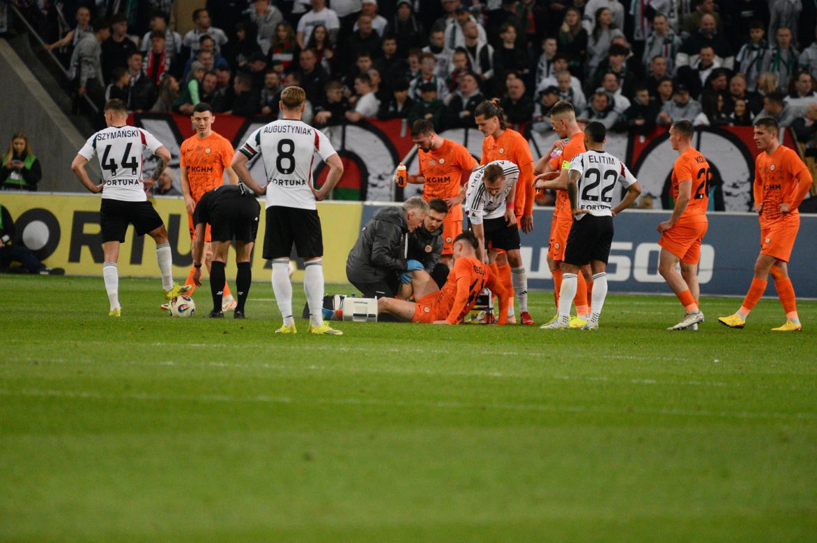Legia - Zagłębie: Żona, brat i dzieci Jacka Magiery dziękują kibicom