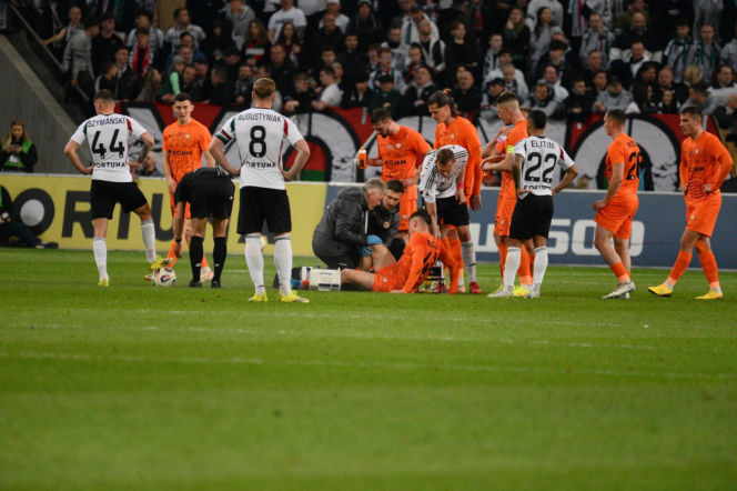 Legia - Zagłębie: Żona, brat i dzieci Jacka Magiery dziękują kibicom