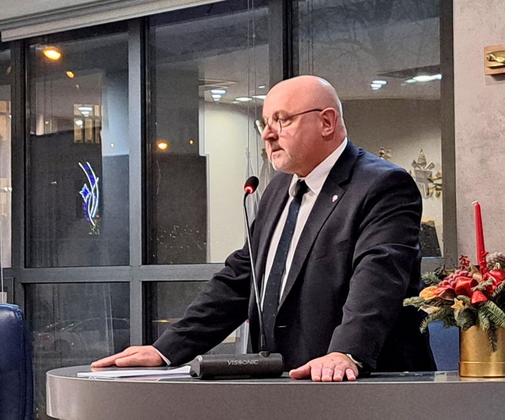 Jacek Hudyma obronił stanowisko. Radny opozycji: To żółta kartka 