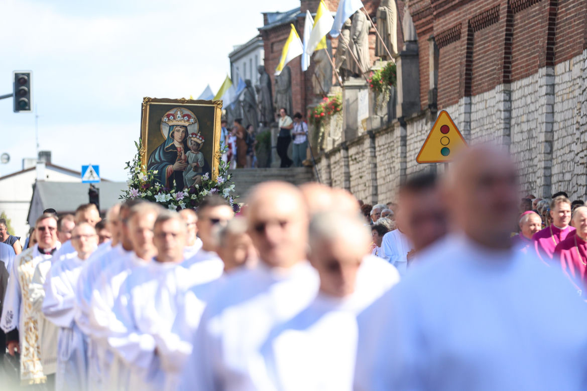 Pielgrzymka kobiet do Piekar. Przyszły tysiące pielgrzymów