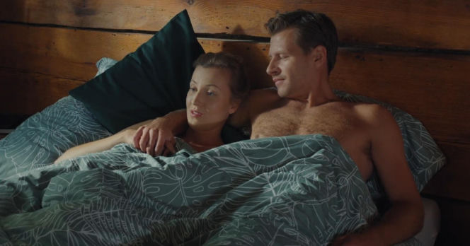  M jak miłość, odcinek 1910: Natalka wyrzuci Karskiego z łóżka. Dla niej ich romans to tylko zabawa! Nie o takim związku marzył Adam - ZDJĘCIA