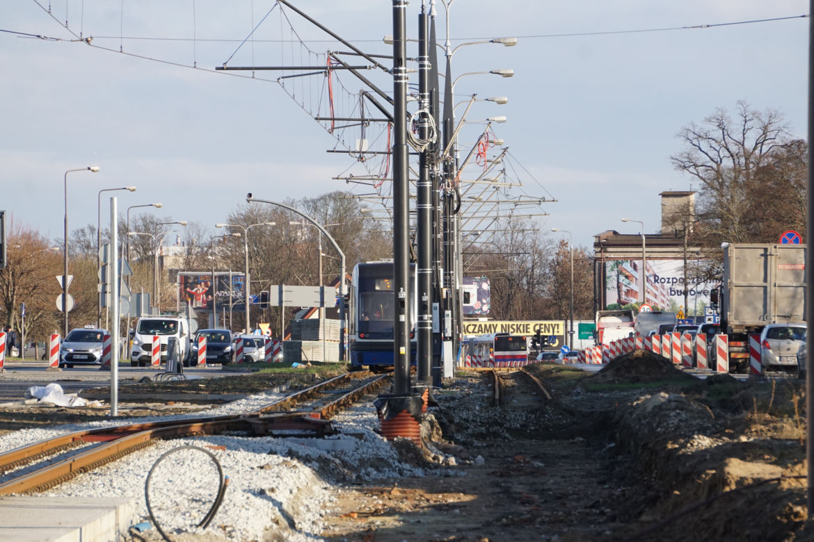 Zmiany w ruchu przy budowie mostów nad Brdą. Otwarto długo wyczekiwane ulice [ZDJĘCIA]