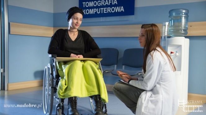 Na dobre i na złe odc. 599. Zuza (Julia Kamińska), Roksi (Anna Matysiak)
