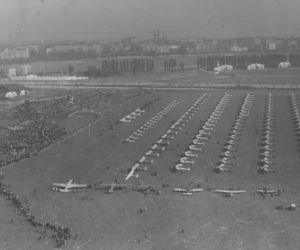 Warszawa miała lotnisko w samym centrum miasta. Dzisiaj jest tam wielki park!