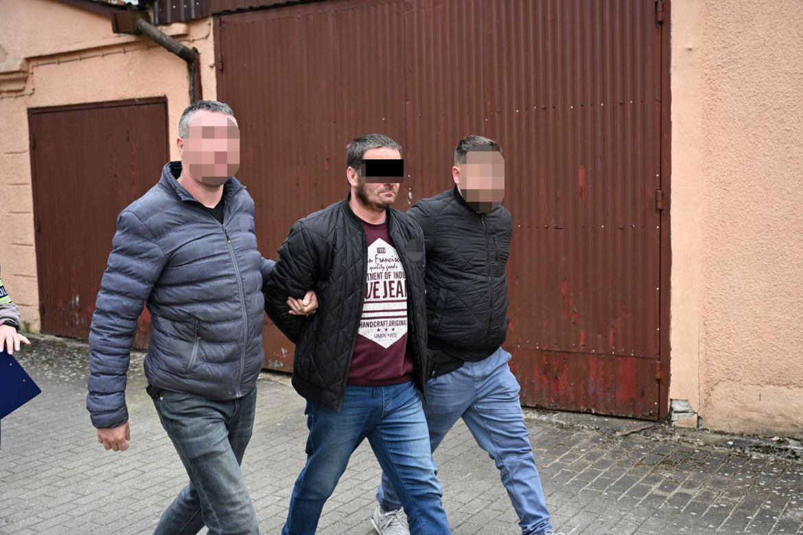 Mąż zaginionej Beaty Klimek znęcał się nad dziećmi?! Jan K. doprowadzony do prokuratury