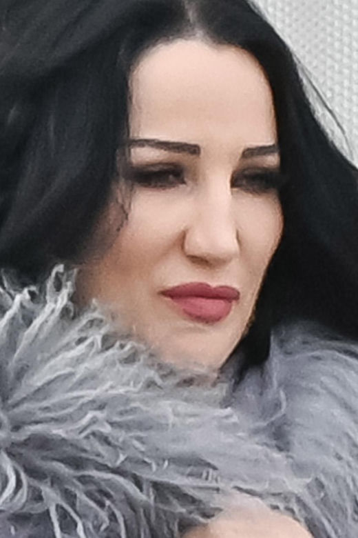 Justyna Steczkowska boso na śniegu