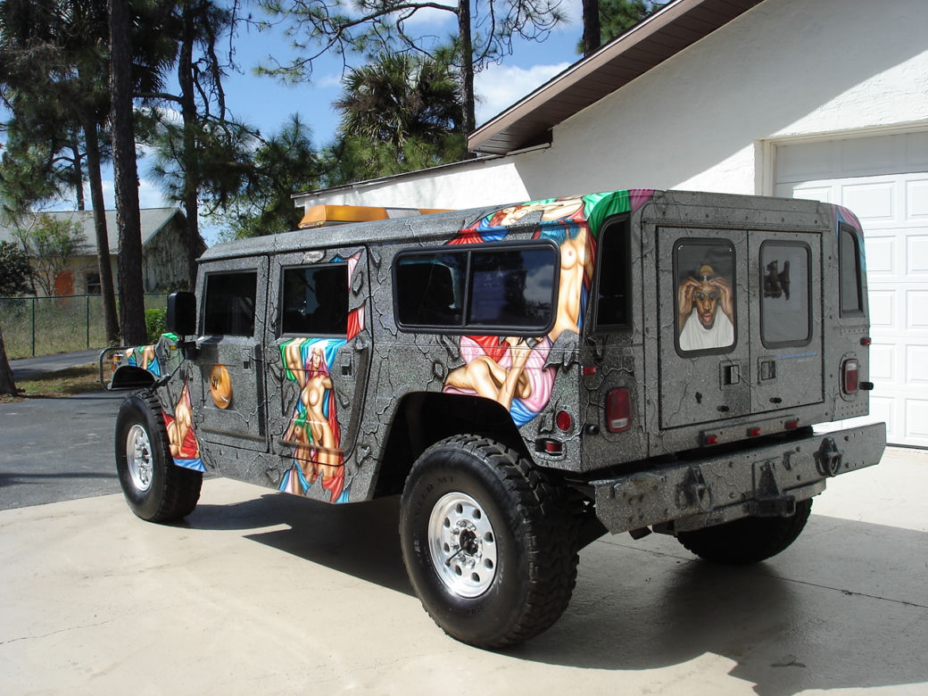 Hummer H1 koszykarza Dennisa Rodmana