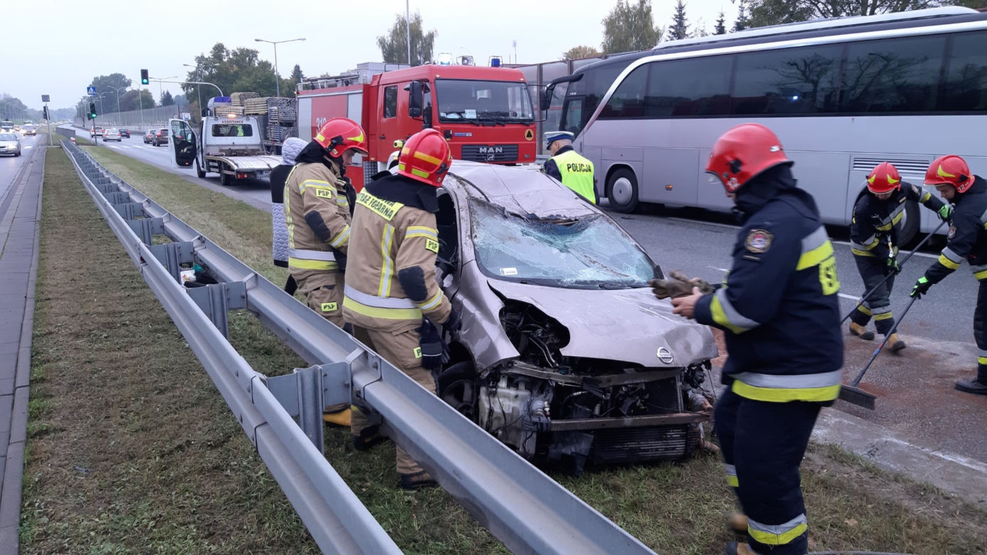 Dwa wypadki jeden po drugim, paraliż komunikacyjny na Pradze-Południe