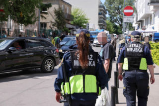Strażnicy Miejscy poszukiwani, do obsadzenia 142 etaty. Ile można zarobić? Stawki mogą zaskoczyć