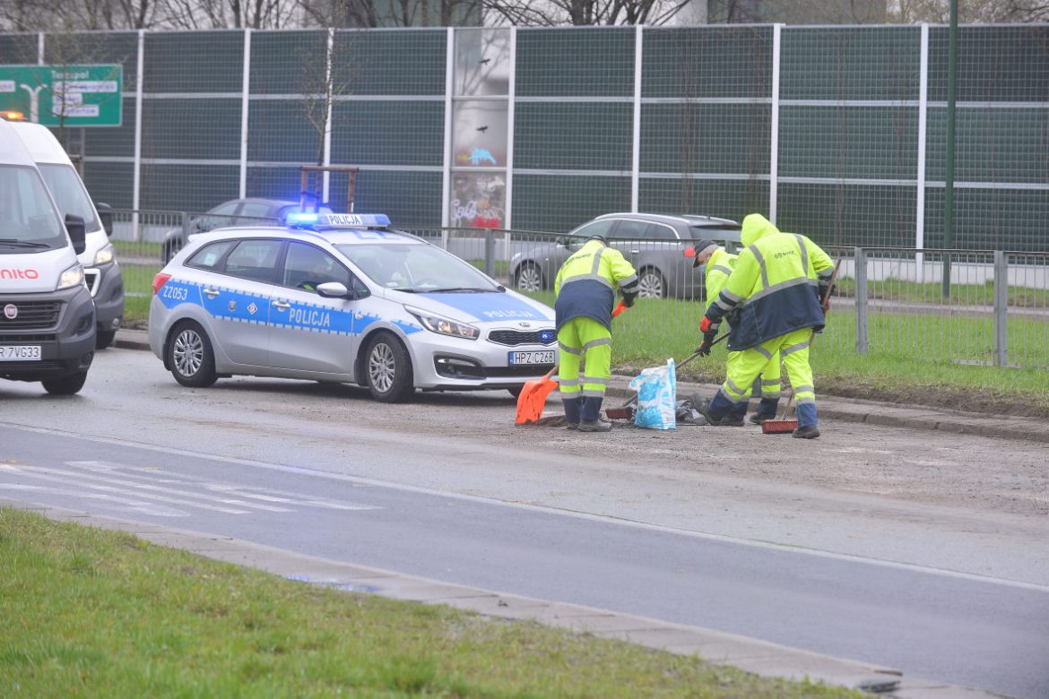 Dachowanie na Al. Stanów Zjednoczonych 