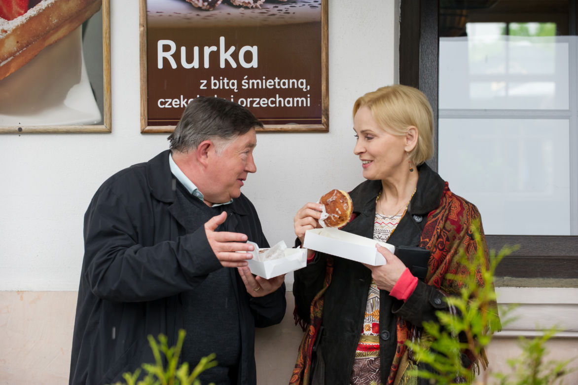 Na Wspólnej odc. 2138 Włodek Zięba (Mieczysław Hryniewicz), Gałecka (Maria Gładkowska)