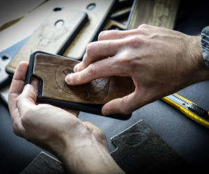 Drewniane etui na telefon