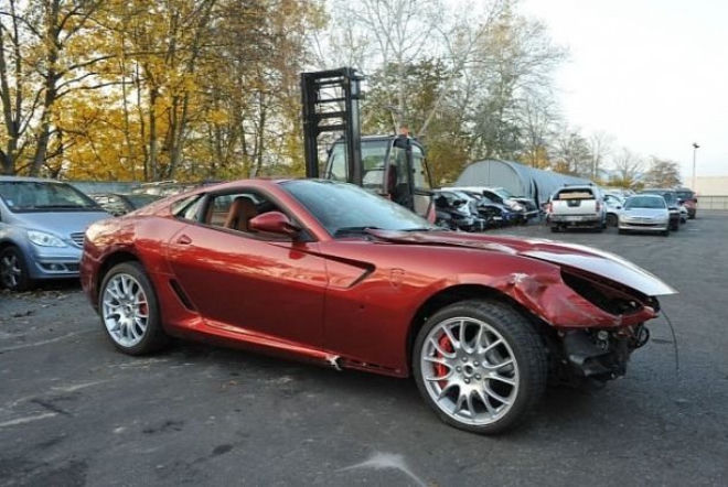 rozbite Ferrari 599 Cristiano Ronaldo