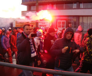 Przemarsz kibiców Wisły Płock na Inea Stadion w Poznaniu