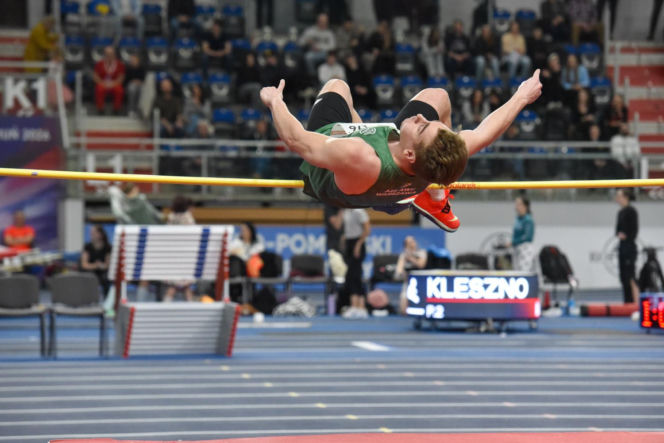 Halowe mistrzostwa Polski w Kujawsko-Pomorskiej Arenie Toruń. Zdjęcia kibiców i zawodników