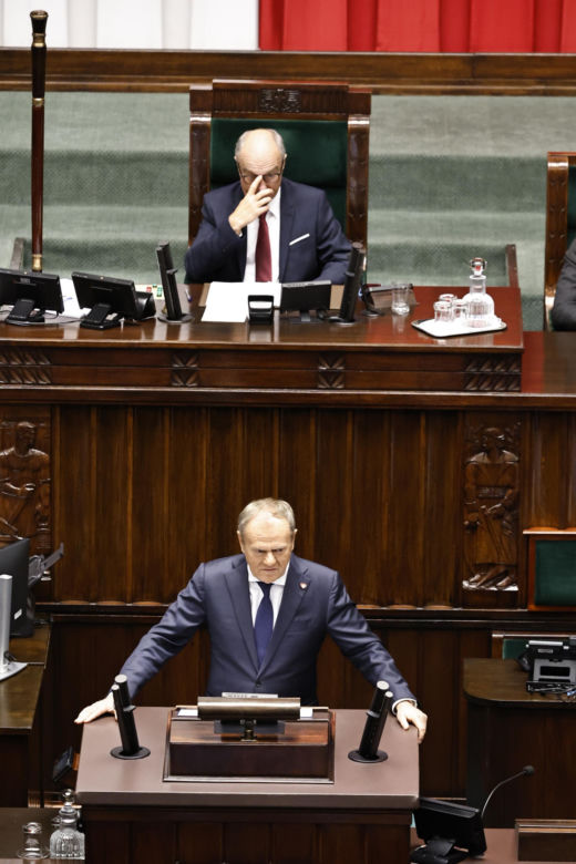 PILNE! Tusk ujawnia: dwóch Ukraińców współpracujących z Rosją stało za dywersją na kolei. „Celem była katastrofa”