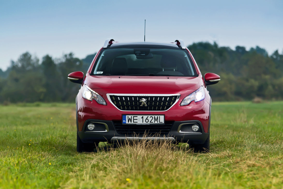 Peugeot 2008 vs. Honda HR-V