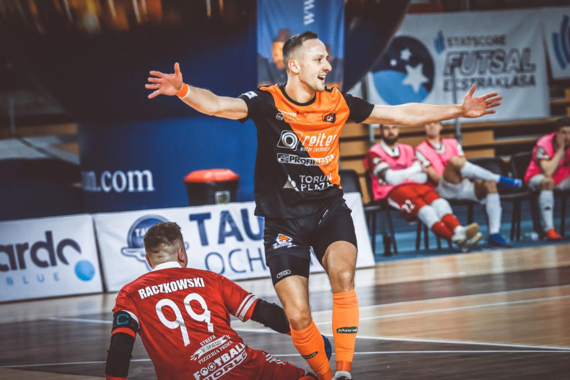 FC Toruń - Fit-Morning Gredar Futsal Brzeg 4:3, zdjęcia z Areny Toruń