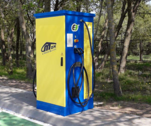 Ładowarki dla autobusów MZK na placu św. Katarzyny w Toruniu