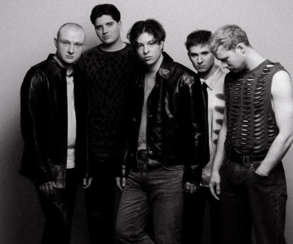 Wzięłaś i nie oddawaj. Giant Rooks leczą rany w singlu „Want It Back”