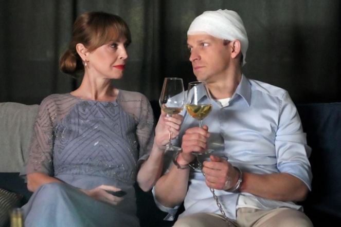 Barwy szczęścia, odcinek 3304: Więziony Łukasz podda się chorej Agnieszce! Tylko tak będzie mógł odzyskać wolność - ZDJĘCIA