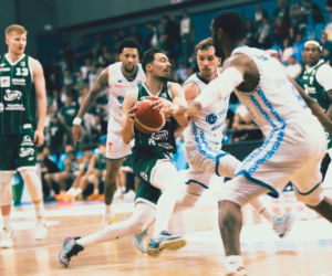 Legia Kosz wygrała 90:85 z MKS Dąbrową Górniczą. To kolejny sukces w Orlen Basket Lidze