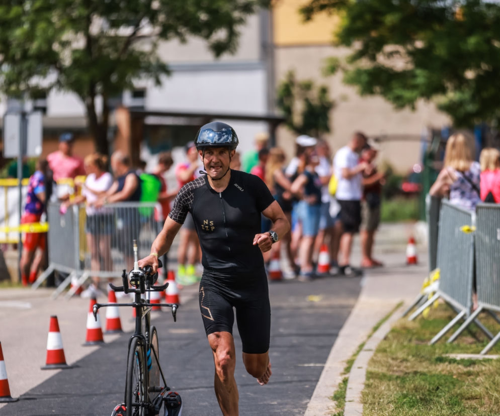 Policjant z Bydgoszczy najlepszy w Polsce. Duże sukcesy w zawodach triathlonowych