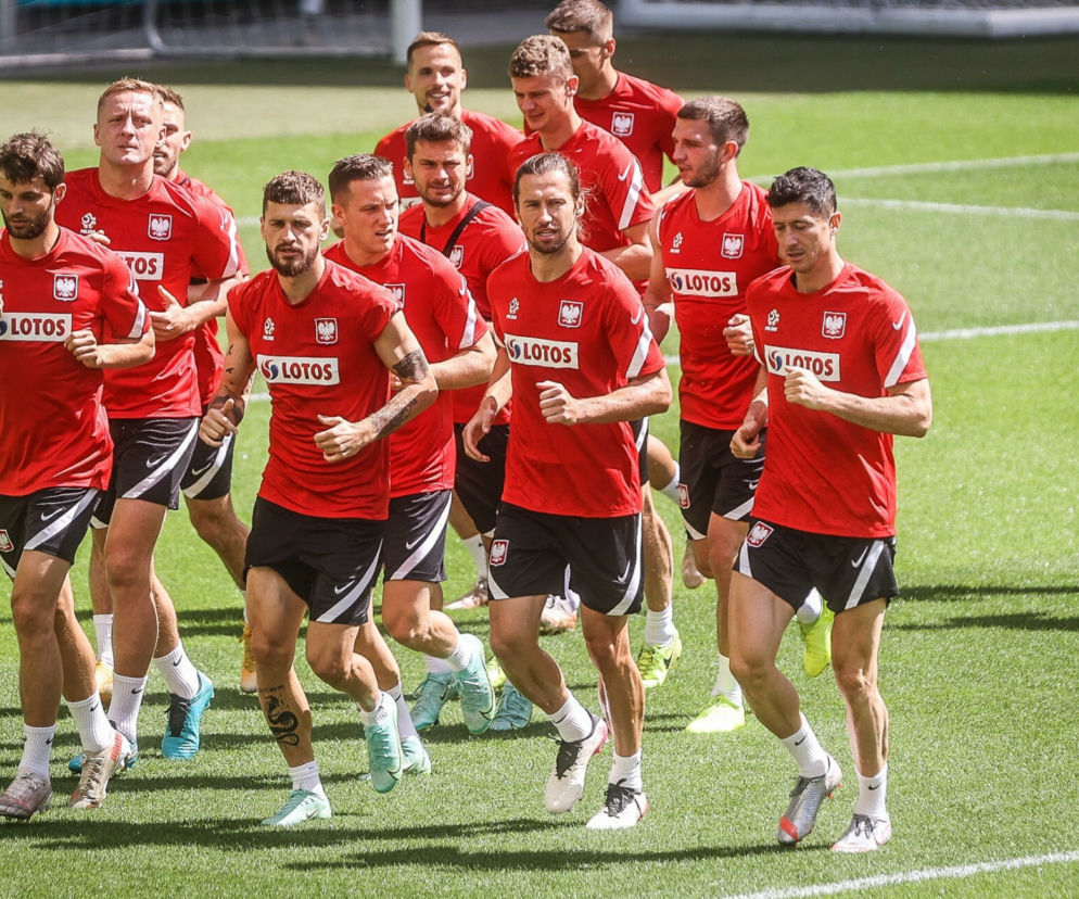 Zarobki piłkarzy Polski na EURO 2020 szokują. Ile zarobili Polacy? [ZAWROTNA KWOTA]