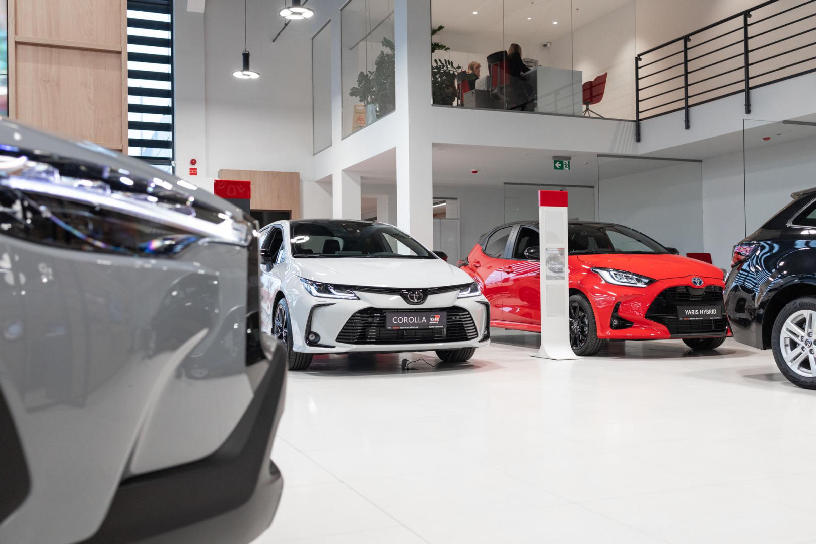 Wielka Letnia Wyprzedaż w Toyota Centrum Wrocław. Sprawdź, dlaczego właśnie teraz warto kupić nową Toyotę