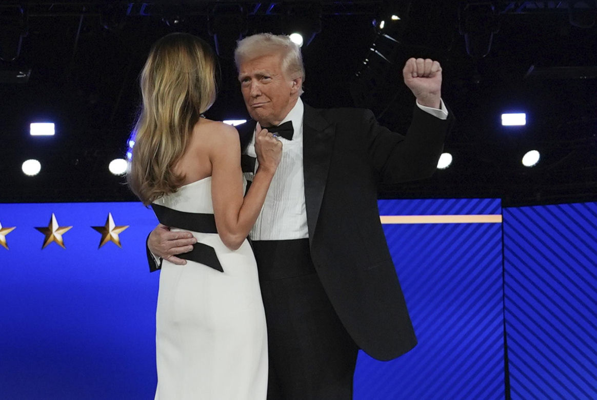 Pierwszy taniec pierwszej pary! Tak Donald Trump i Melania świętowali zaprzysiężenie