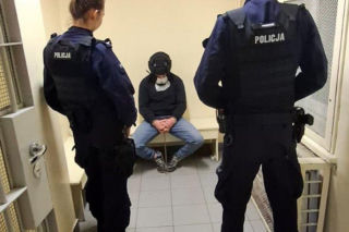 Sceny jak z filmu akcji! Ukradł ciężarówkę z burakami, pędził naćpany i uciekał przed policją