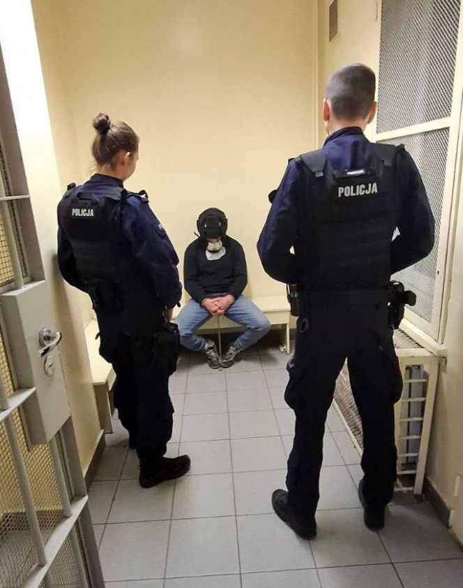 Sceny jak z filmu akcji! Ukradł ciężarówkę z burakami, pędził naćpany i uciekał przed policją