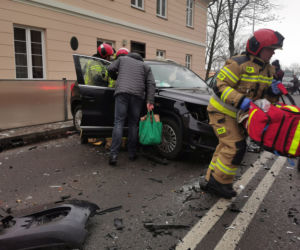 Podkarpackie. Pijany syn policjanta spowodował wypadek [ZDJĘCIA]