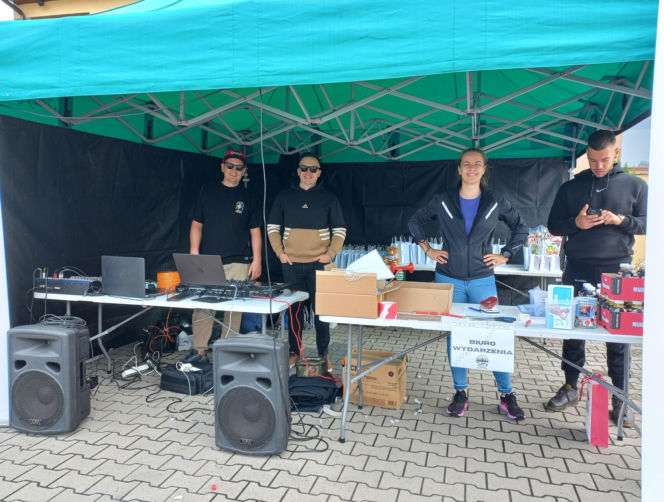 Trwa Ultramaraton Wsparcia i piknik rodzinny w Lesznie
