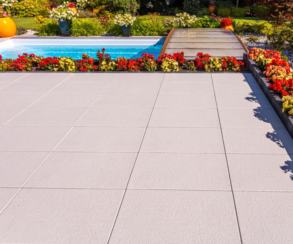 Jasne płyty na tarasie czy to dobry pomysł?