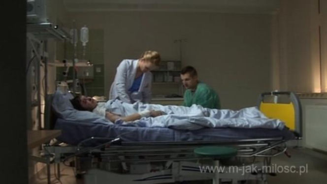 M jak miłość odc. 1000. Janka Jane Buford (Joanna Osyda), Paweł Zduński (Rafał Mroczek)