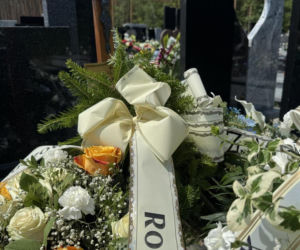 Tuż po 27-urodzinach na Łukasza spadł samolot. Przejmujący widok na grobie żołnierza. Dumnie służyłeś Ojczyźnie