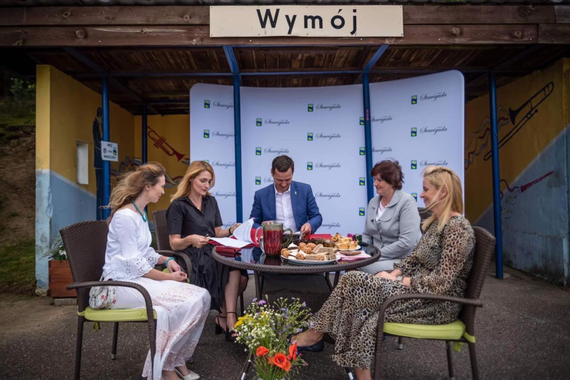 Wymój. Przystanek autobusowy przeszedł metamorfozę