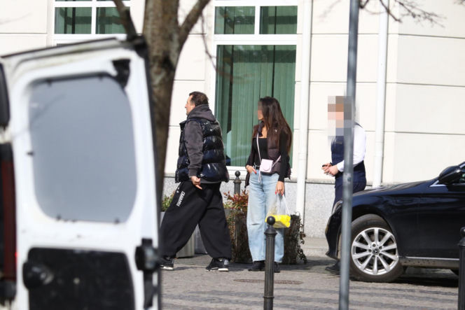 Michał Koterski z dziewczyną na spacerze